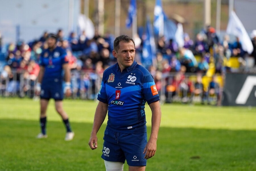 1762939819022873600 1